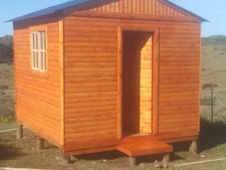 LOG HOMES,NUTEC,PINE AND WENDY HOUSES