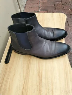 Size 9 mens leather shoes