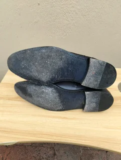 Size 9 mens leather shoes