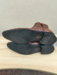 Size 9 mens leather shoes