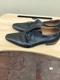 Size 9 Kurt Geiger genuine leather shoes