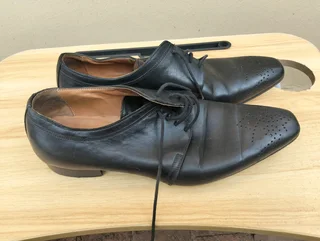 Size 9 Kurt Geiger genuine leather shoes