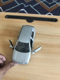 Volkswagen golf iv 1:24 scale model car