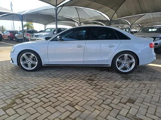 Audi A4 2.0 TDI S-Line Auto