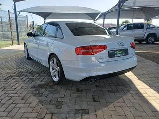 Audi A4 2.0 TDI S-Line Auto