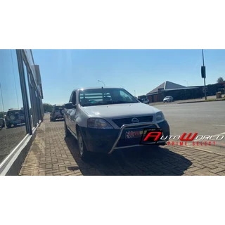 2017 Nissan NP200 1.6 8V (Base Model)