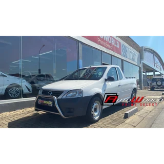 2017 Nissan NP200 1.6 8V (Base Model)