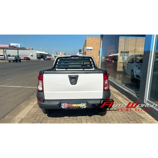 2017 Nissan NP200 1.6 8V (Base Model)