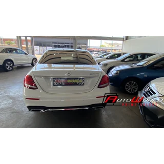 2016 Mercedes-Benz E 200 Elegance 7G-Tronic