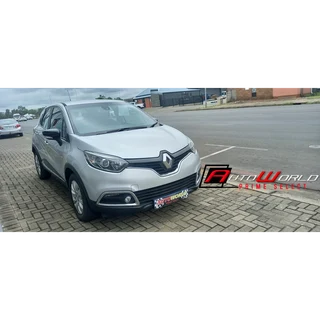 Silver Renault Captur 0.9 Turbo Blaze 66kW with 143606km available now!