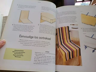 Tweede Handse Boek - Sagte Meubilering deur Chris Jefferys