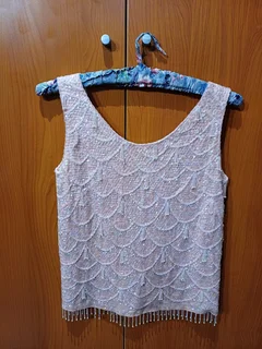 Sleeveless sequined top Medium with zip