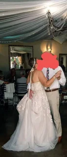 Viola Chan Wedding Dress size 6 (slightly adjusted to fit a size 36)