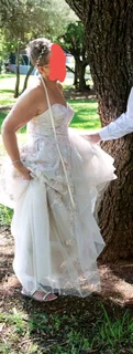 Viola Chan Wedding Dress size 6 (slightly adjusted to fit a size 36)