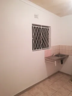 Outbuilding to let in Northdale Pietermaritzburg