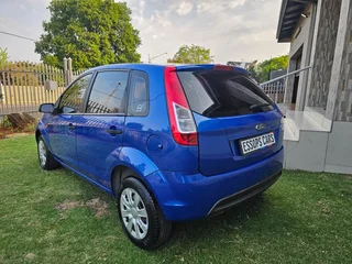 2014 Ford Figo Hatchback