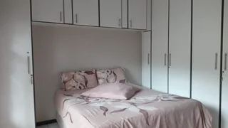 Free standing house -sub let