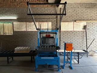 Well Form Engineering Brick and Block Static Machines