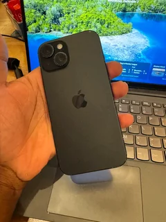 iPhone 15 ,USA version ,all network on esim (No SIM slot) , collection at mall of Africa Battery lif