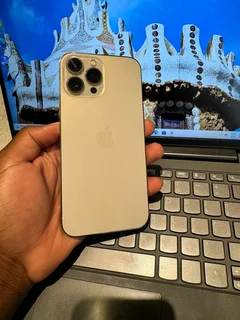 iPhone 13 pro max original LCD never been opened BH 86 %256 g storage WiFi and esim No swap plz coll