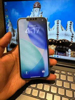 iPhone 14 original LCD never been opened BH 89%256 g storage WiFi and esim No swap plz coll