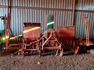 4 ry Monosem planter