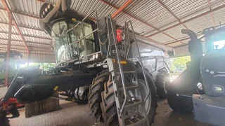 Fendt stroper2021 ModelR3 150 000&#43; btw 1307 rotor ure1842 enjin ure 1 jaar fabrieks waarborg