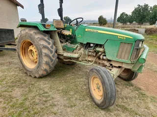 2015 John Deere 5403 TWD6979 ureWerk nog elke dagWord gediens en onderhou