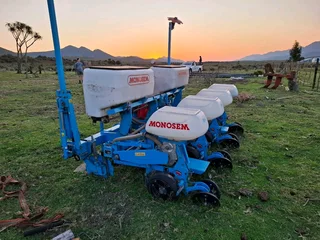 4 Ry Monosem planter 2018 modelKan stel .76 of .91Videos beskikbaar Planter is nog nooit gebruik