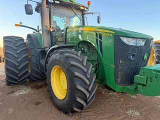 2015 John Deere 8345R248 kWBaie goeie toestand5167 ure