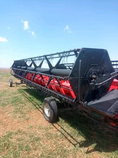 Case 1020, 25vt flex tafelWye nek maar kan ook noue nek hak.Sonder tafelkar+- 2013 model