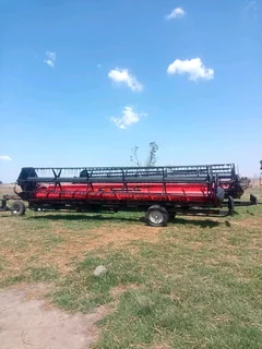 Case 1020, 25vt flex tafelWye nek maar kan ook noue nek hak.Sonder tafelkar&#43;- 2013 model