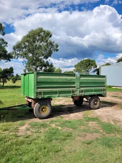 3x 10 ton Massa waens