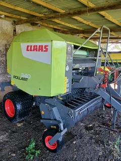 Claas Rollant 340 net en tou baler2014 model16500 bale gedoen Het nuwe kettings op