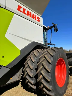 2023 Claas Lexion 7600339 kW &#43;- 800 uurGps auto steer Kamera op augerDik uitlaai pyp