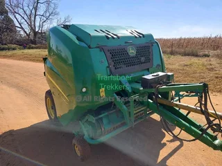 John Deere F440m Net BalerDie baler is in ‘n baie goeie toestand