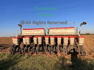 Prys verlaag !!Baie mooi Jumil 2017 model planter Min geplant en Plantgereed