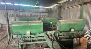 2 x 2ry 7ft John Deere 7000 plantersKorrelkunsmis