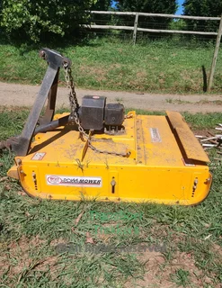 Reapers Power Mower Heavy Duty gearbox Heavy Duty frame Excellent Condition