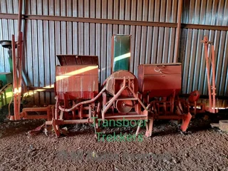 4 ry Monosem planter