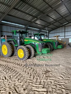 2 x John Deere 8R280 trekkers2025 modelle3 jaar 2000 uur Diensplan Powerguard