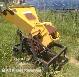 Ritlee 225 Hydraulic Feed Tractor Mounted Wood Chipper 190mm