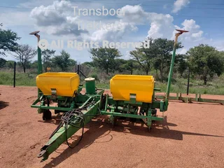 4 ry John Deere 7000 planter Stanza Pro kunsmisbakke