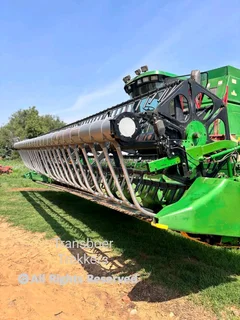 John Deere 925F saam windreel