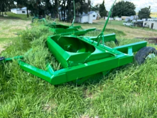 2 x Damskroppe&#43;- 2 cubes elkBaie goeie toestand