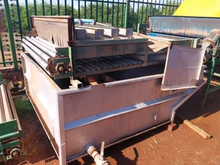 Volledige sitrus invoer paklynSluit in washbay, sorteer tafel en 2 x droog tonnels