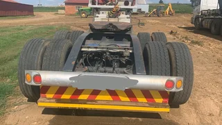 Afrit 2017 side tipperSlegs voor waPapiere en lisensie op datumR150 000+ btw