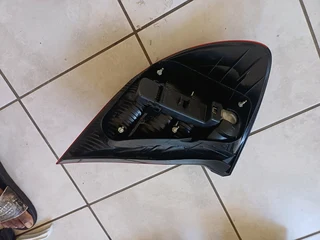 MERCEDES BENZ C CLASS W203 SPORT COUPE RIGHT TAILLIGHT  2006 2007 2008 2009 2010 2011 MODEL