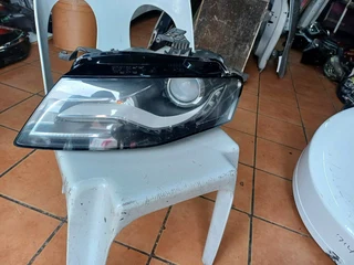 Audi A4 B8 Preface Left Complete Xenon Headlight 2008 2010 2011 2012  Model