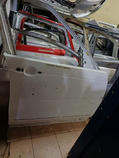 Land Rover Discovery 5 L462 Front Right Door 2017 2018 2019 2020 2021 2022 Model